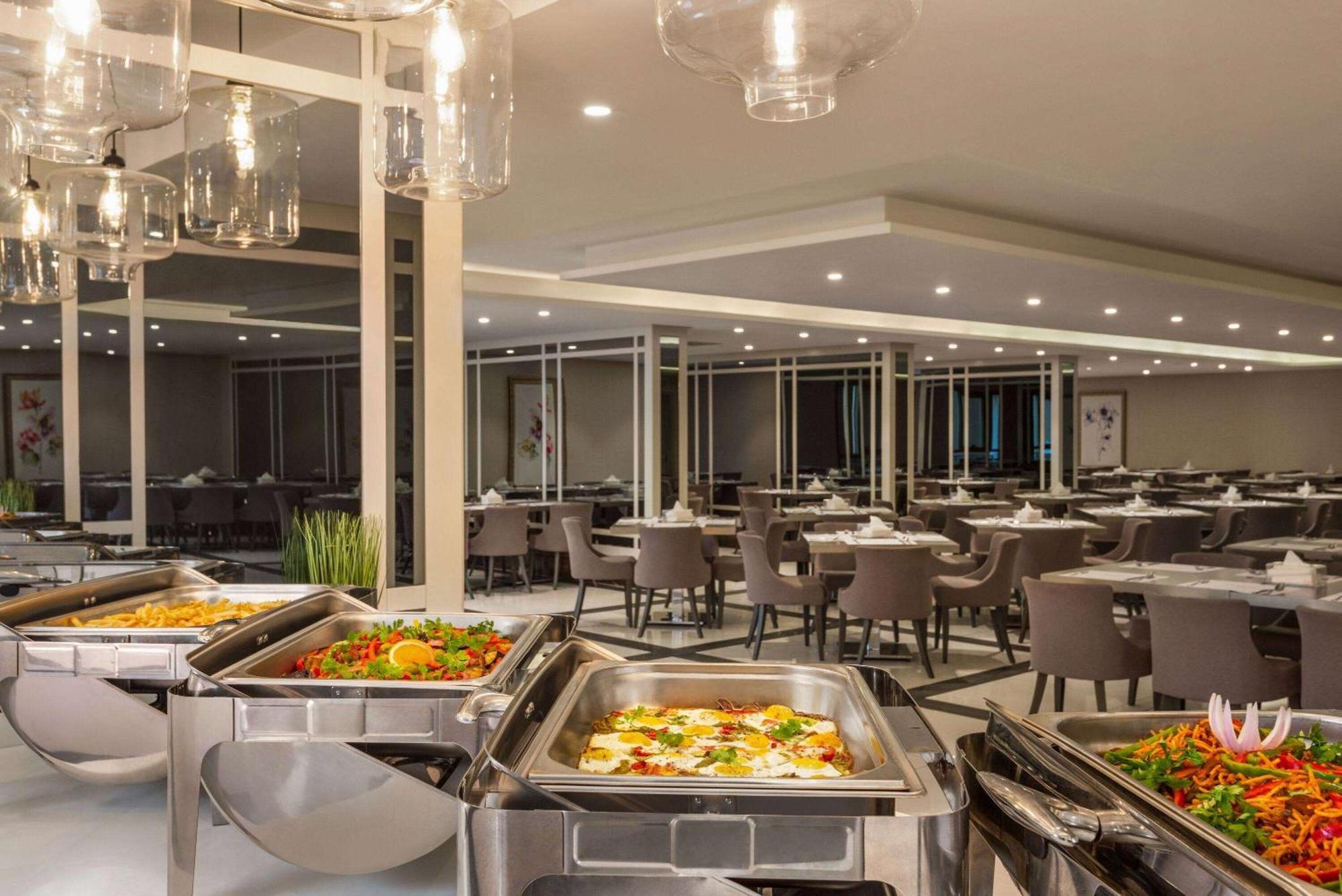 Ramada By Wyndham Makkah Zad Al Tayseer Mekka Zewnętrze zdjęcie