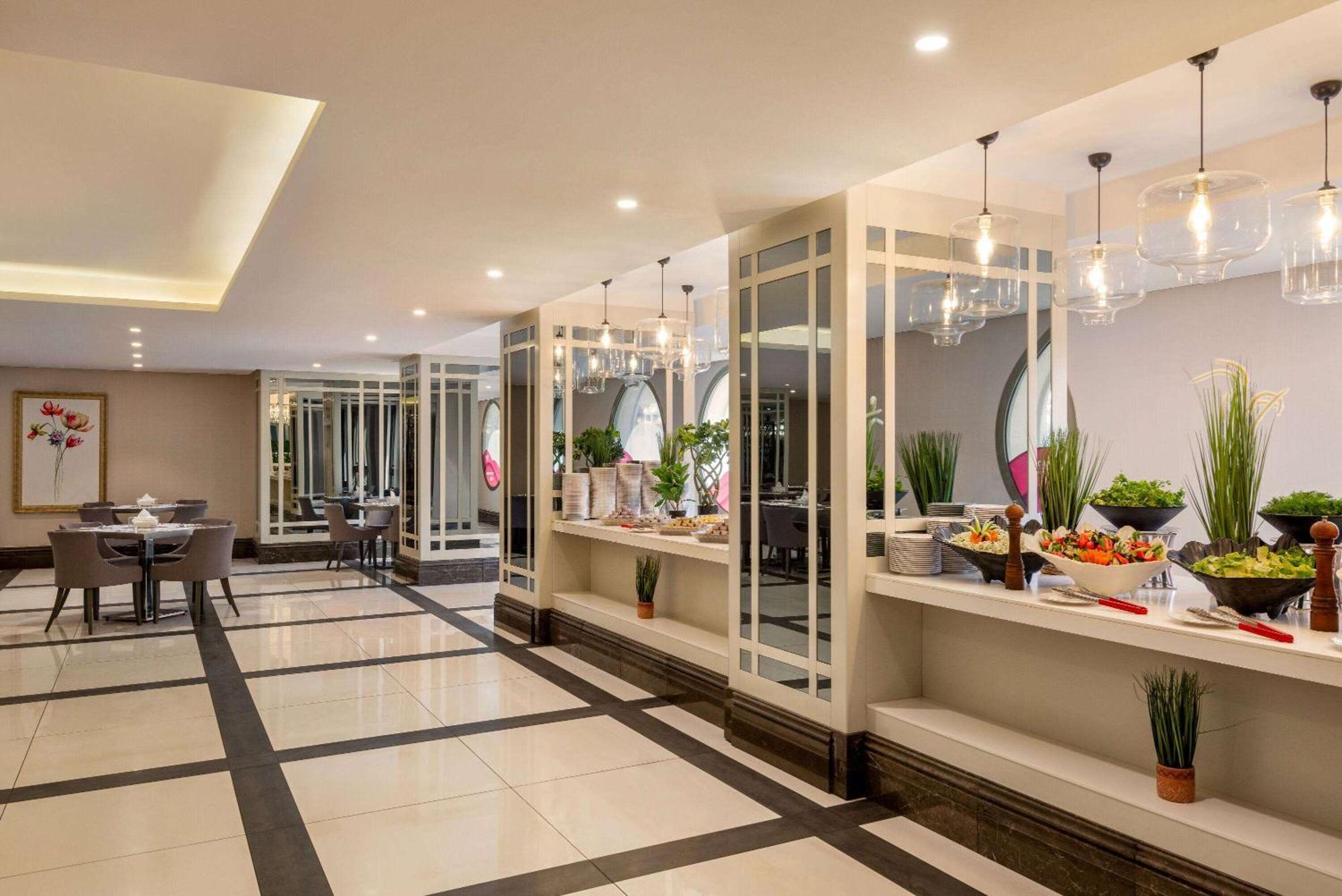Ramada By Wyndham Makkah Zad Al Tayseer Mekka Zewnętrze zdjęcie