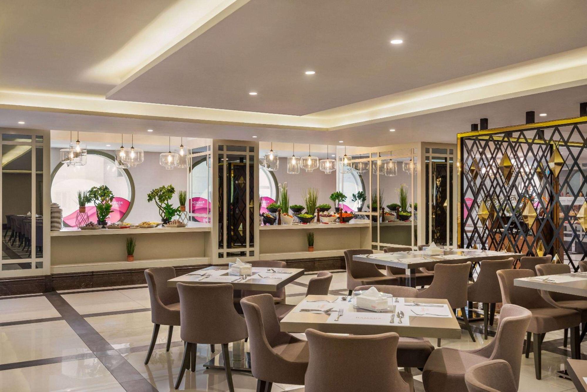 Ramada By Wyndham Makkah Zad Al Tayseer Mekka Zewnętrze zdjęcie